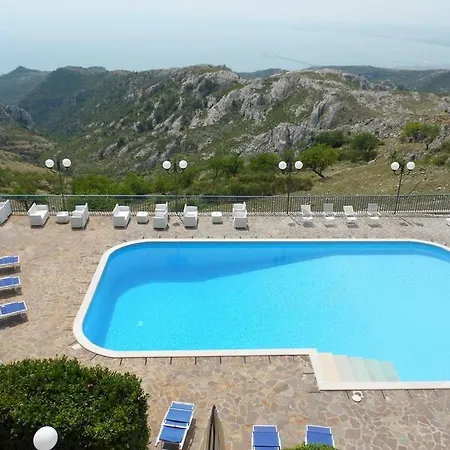 Otel Santangelo Monte SantʼAngelo