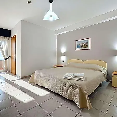 Santangelo 3* Маттината